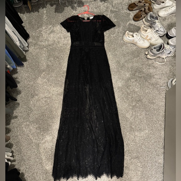 black maxi dress with shorts and bra built in - Picture 2 of 4